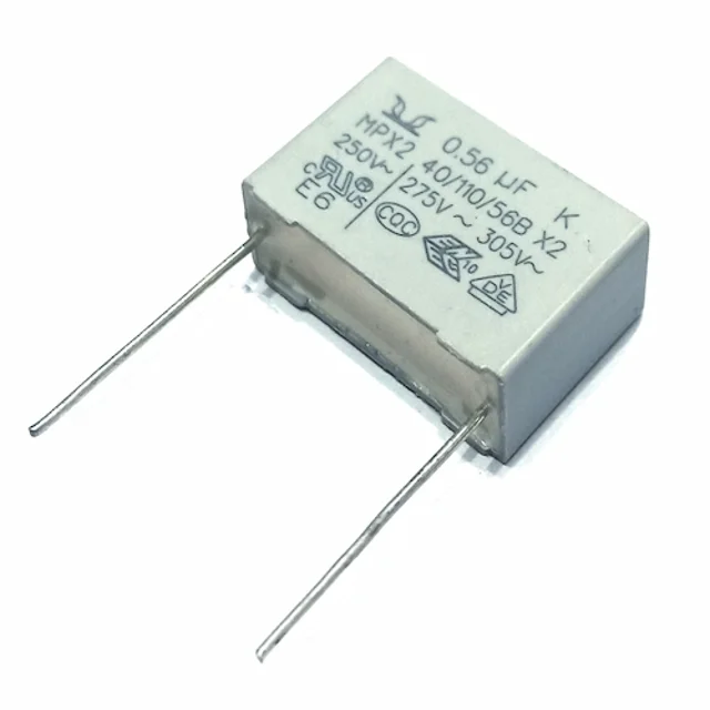 خازن 560 نانو فاراد 275 ولت MKT برند Europtronic