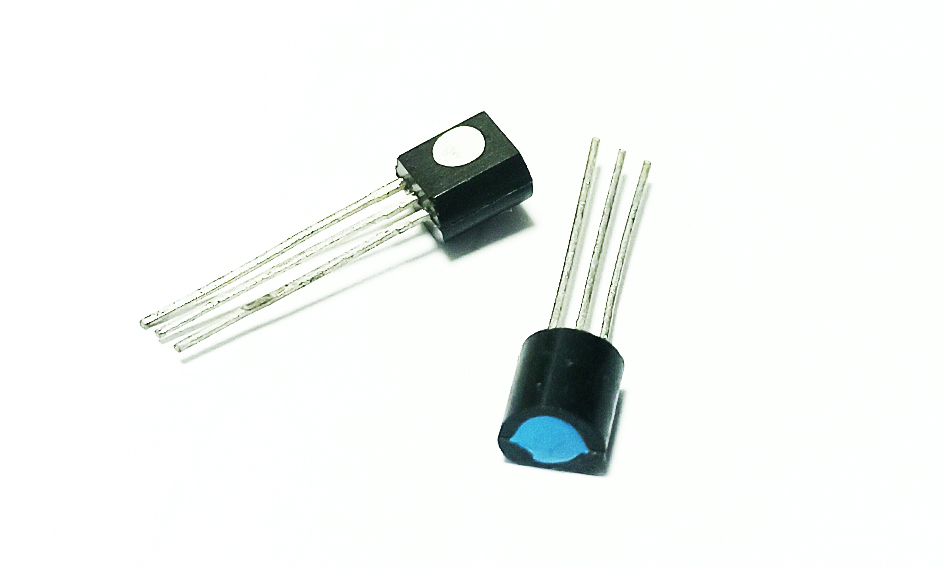 ترانزیستور روسی KT503D