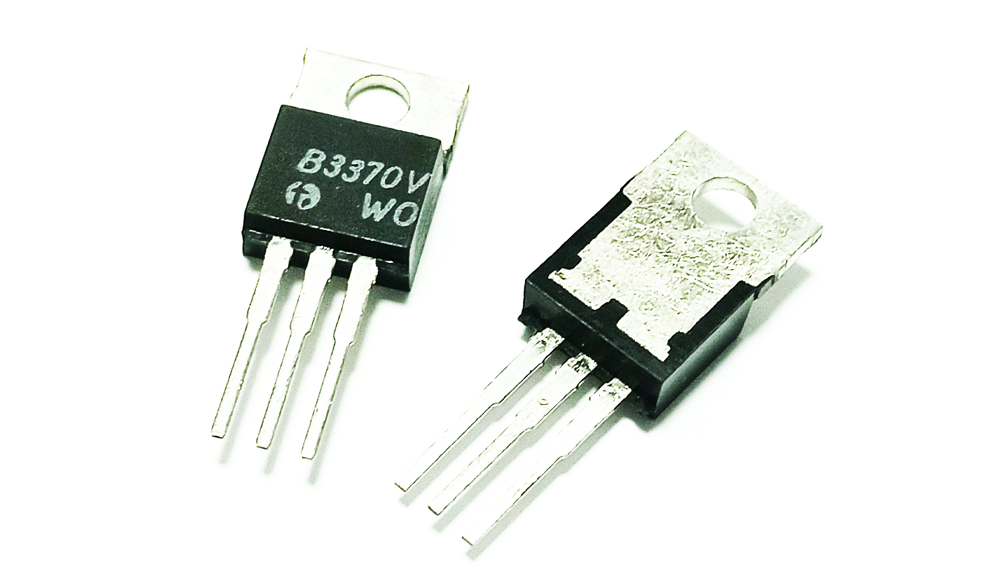 رگولاتور آلمانی B3370V معادل LM337