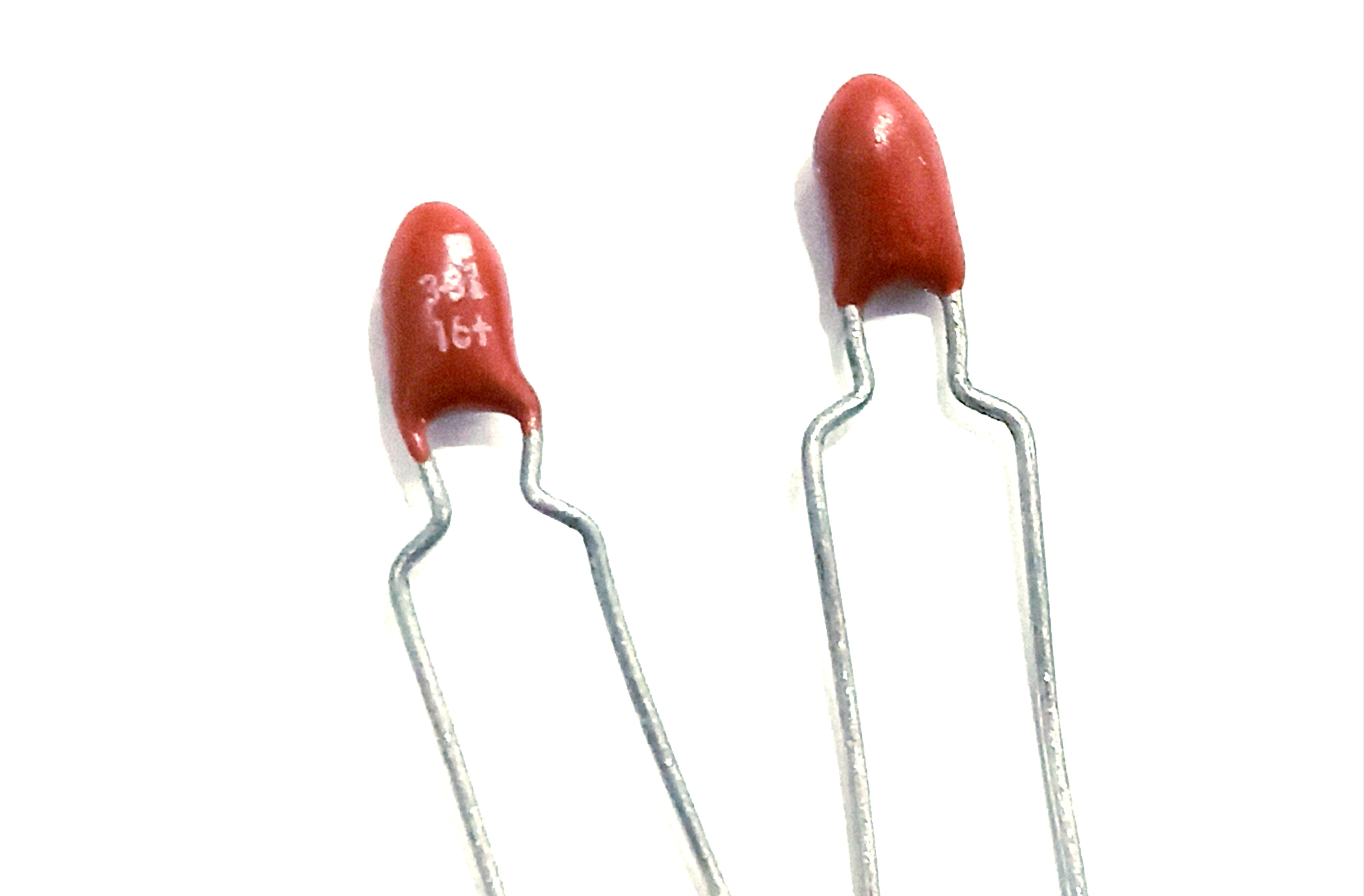 خازن تانتالیوم 3.3 میکروفاراد 16 ولت NEC