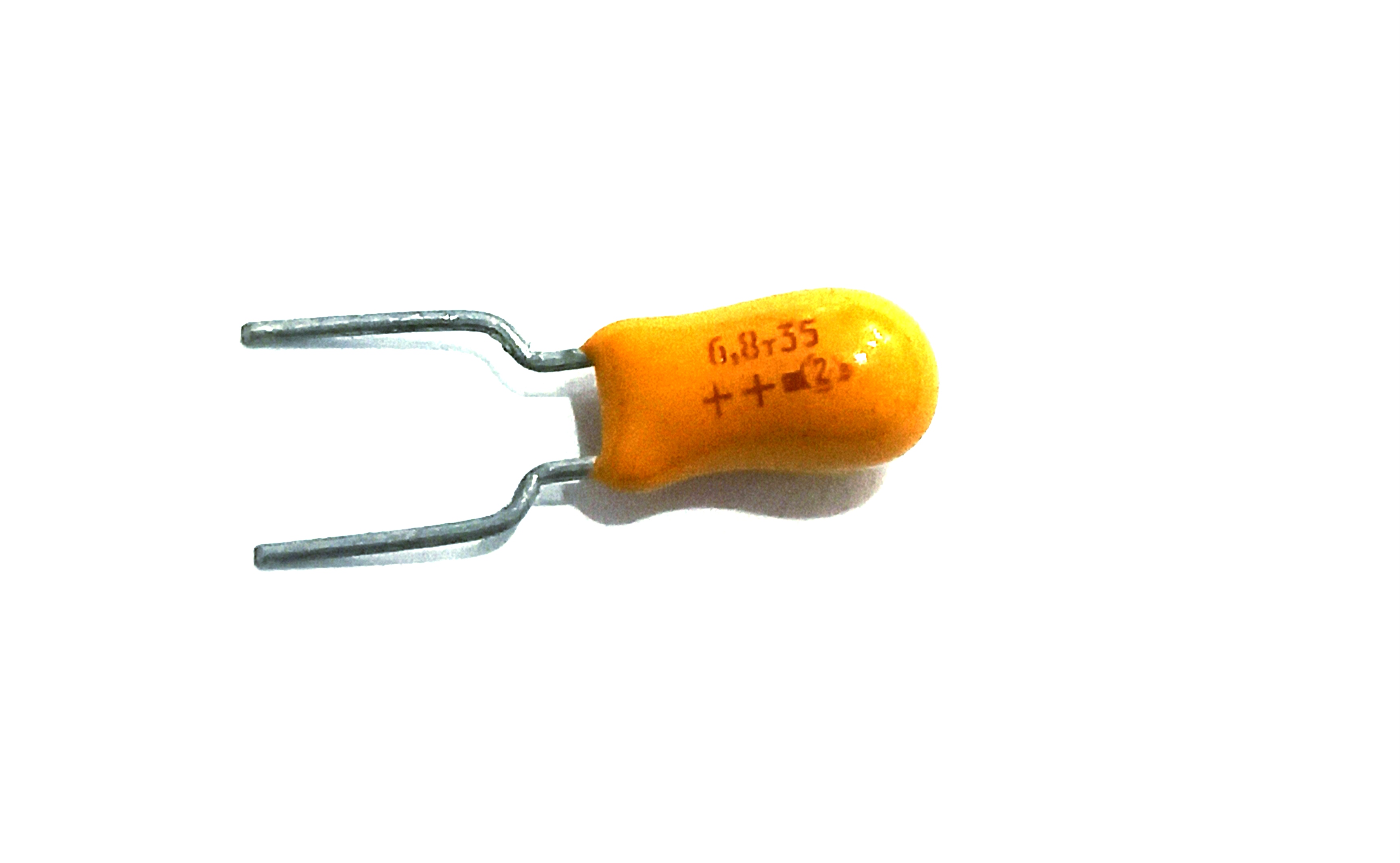 خازن تانتالیوم 6.8 میکروفاراد 35 ولت آلمانی