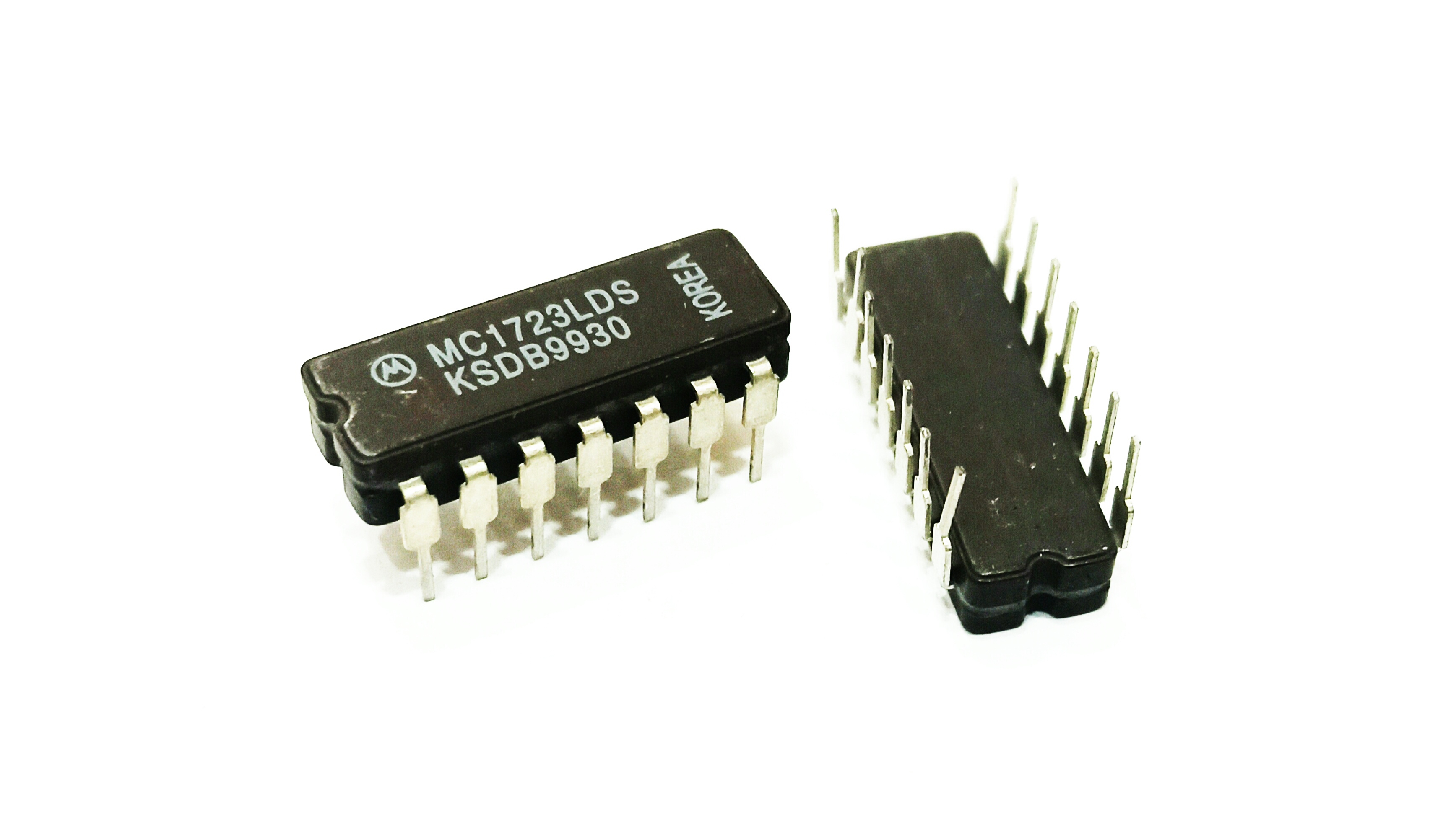 آیسی MC1723 سرامیکی معادل LM723