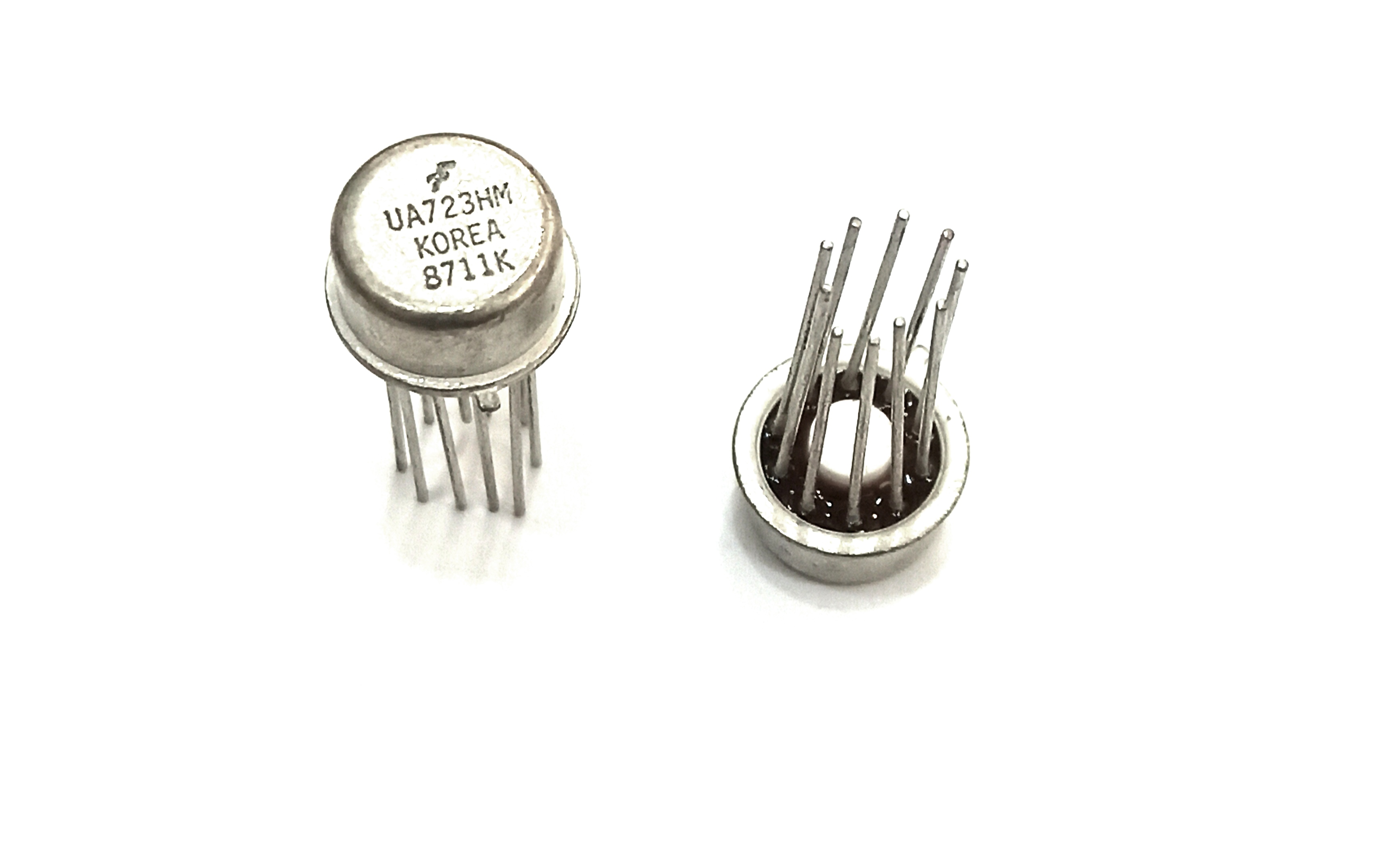 آیسی UA723 فلزی معادل LM723